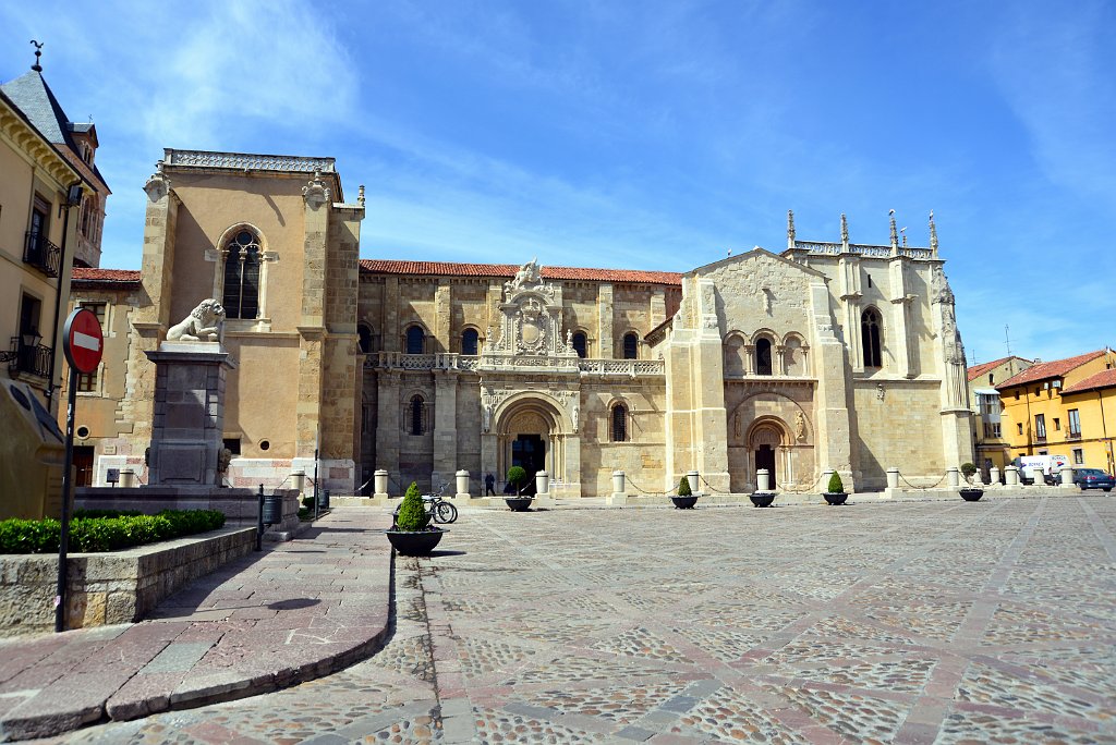 16 Leon - San Isidoro.JPG